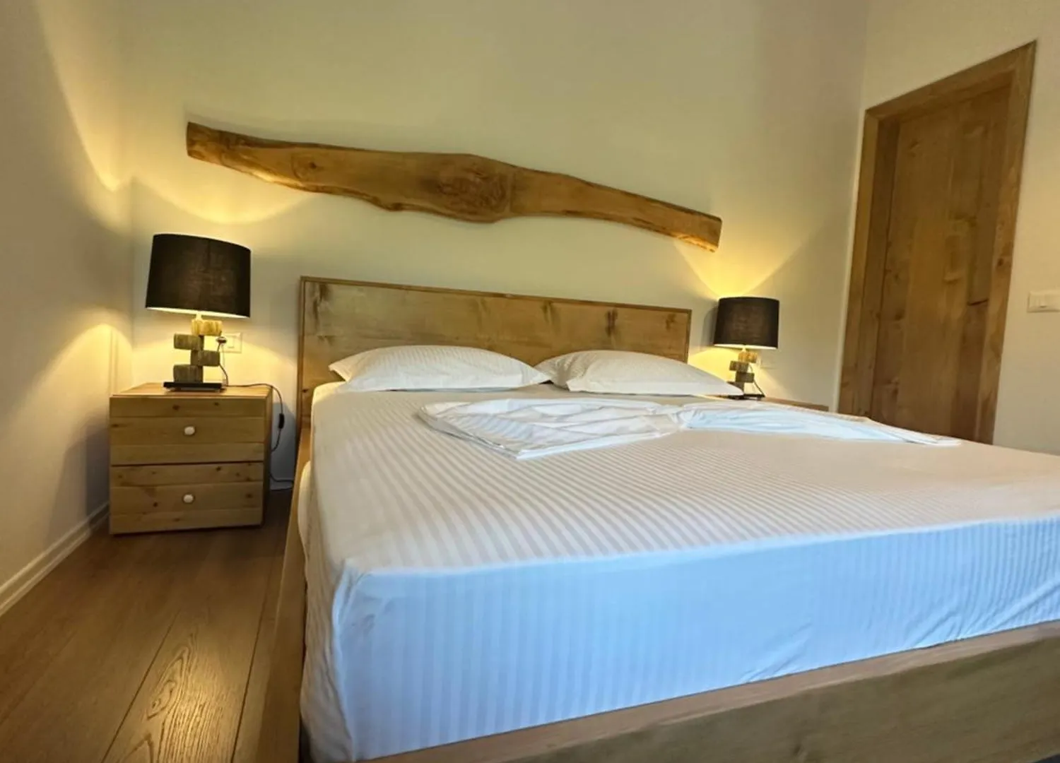 Kantina & Ferma Dukat Orikum Hotel